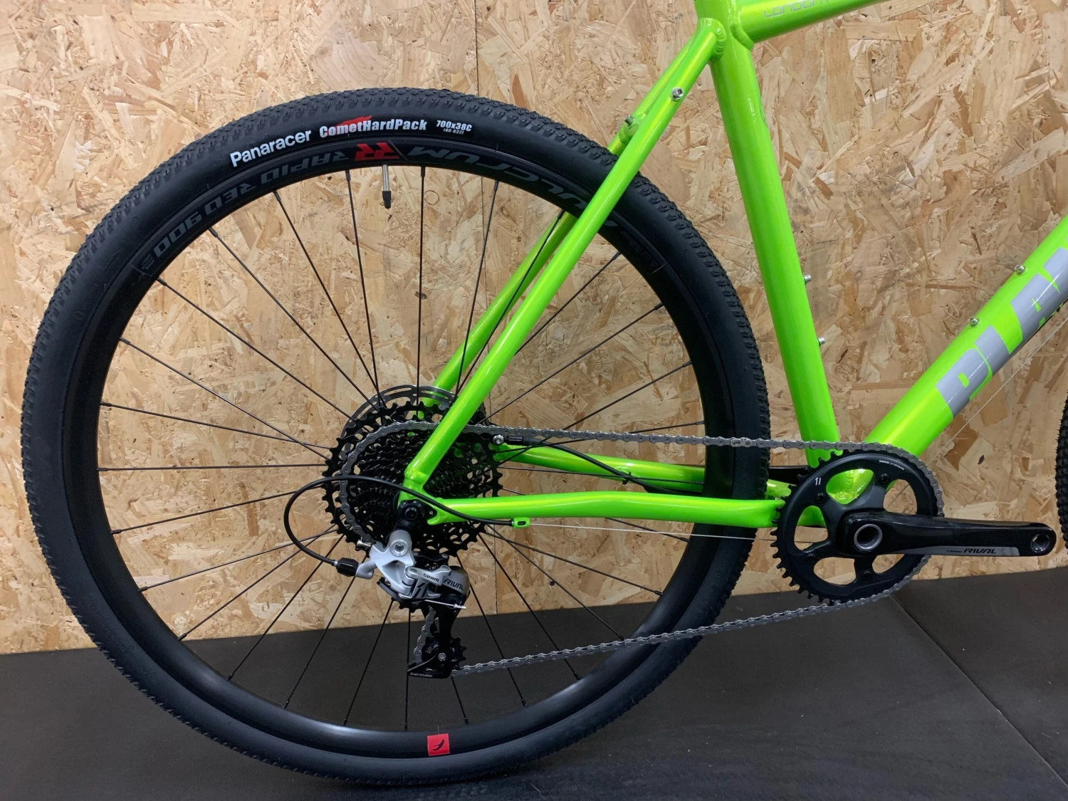 Planet X London Road Gravel Edition SRAM Rival 1 Bike - Large - Zesty Lime 2 Planet X London Road Gravel Edition SRAM Rival 1 Bike - Large - Zesty Lime - Image 2