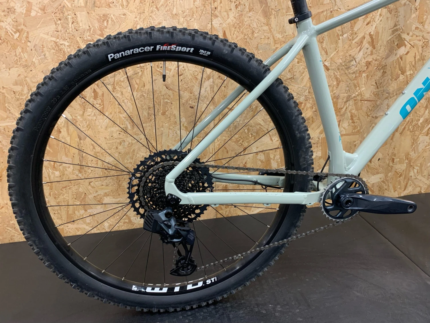 On-One Scandal LTD GX AXS - Mineral Green - Large 2 On-One Scandal LTD GX AXS - Mineral Green - Large - Image 2