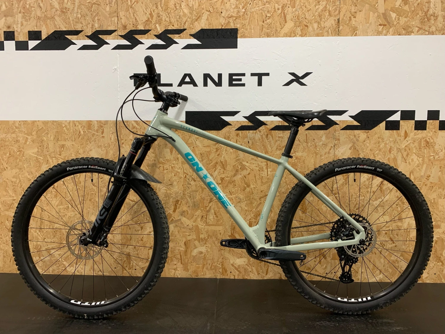 On-One Scandal LTD GX AXS - Mineral Green - Large 4 On-One Scandal LTD GX AXS - Mineral Green - Large - Image 4