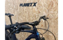 On-One Scandal SRAM SX Mountain Bike / Large / Blue Abyss -Best Bike Shop DBCLSB453 P3